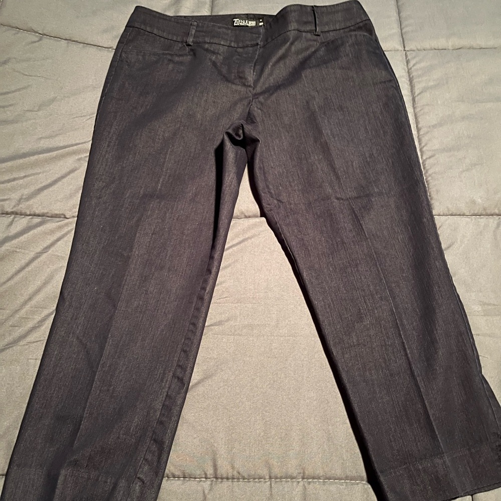 NY&Co cropped “jean look” pants with side slits
